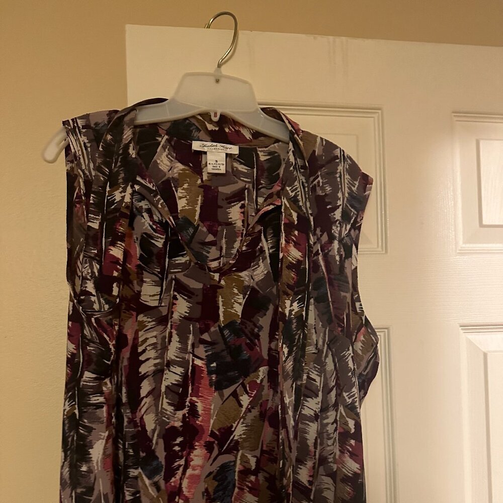 Multicolored Sleeveless Tee
